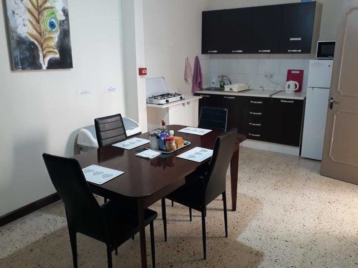 Seabreeze Holiday Guestrooms خليج سانت بول المظهر الخارجي الصورة