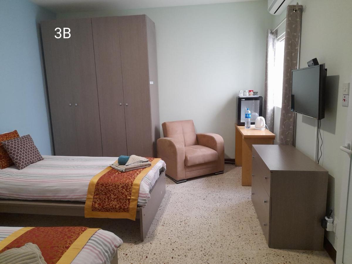 Seabreeze Holiday Guestrooms خليج سانت بول المظهر الخارجي الصورة
