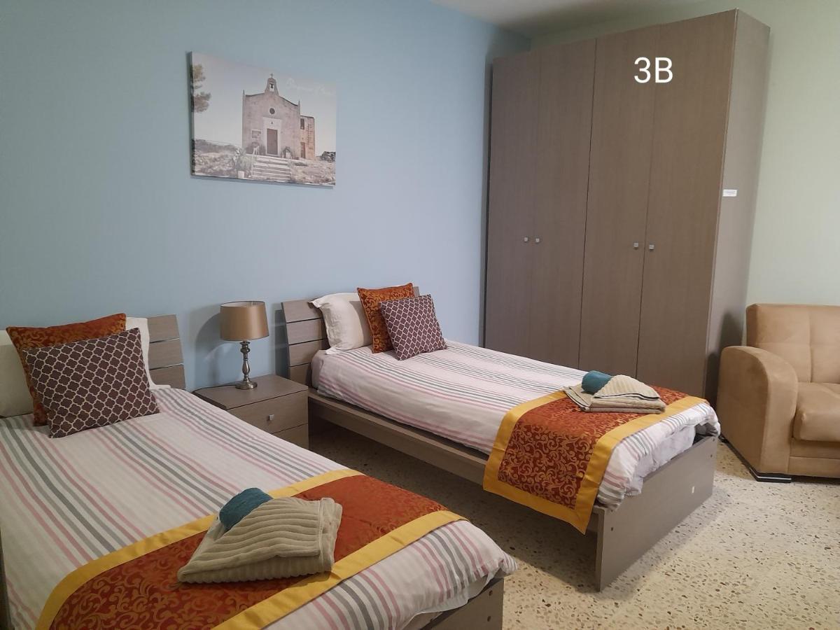 Seabreeze Holiday Guestrooms خليج سانت بول المظهر الخارجي الصورة