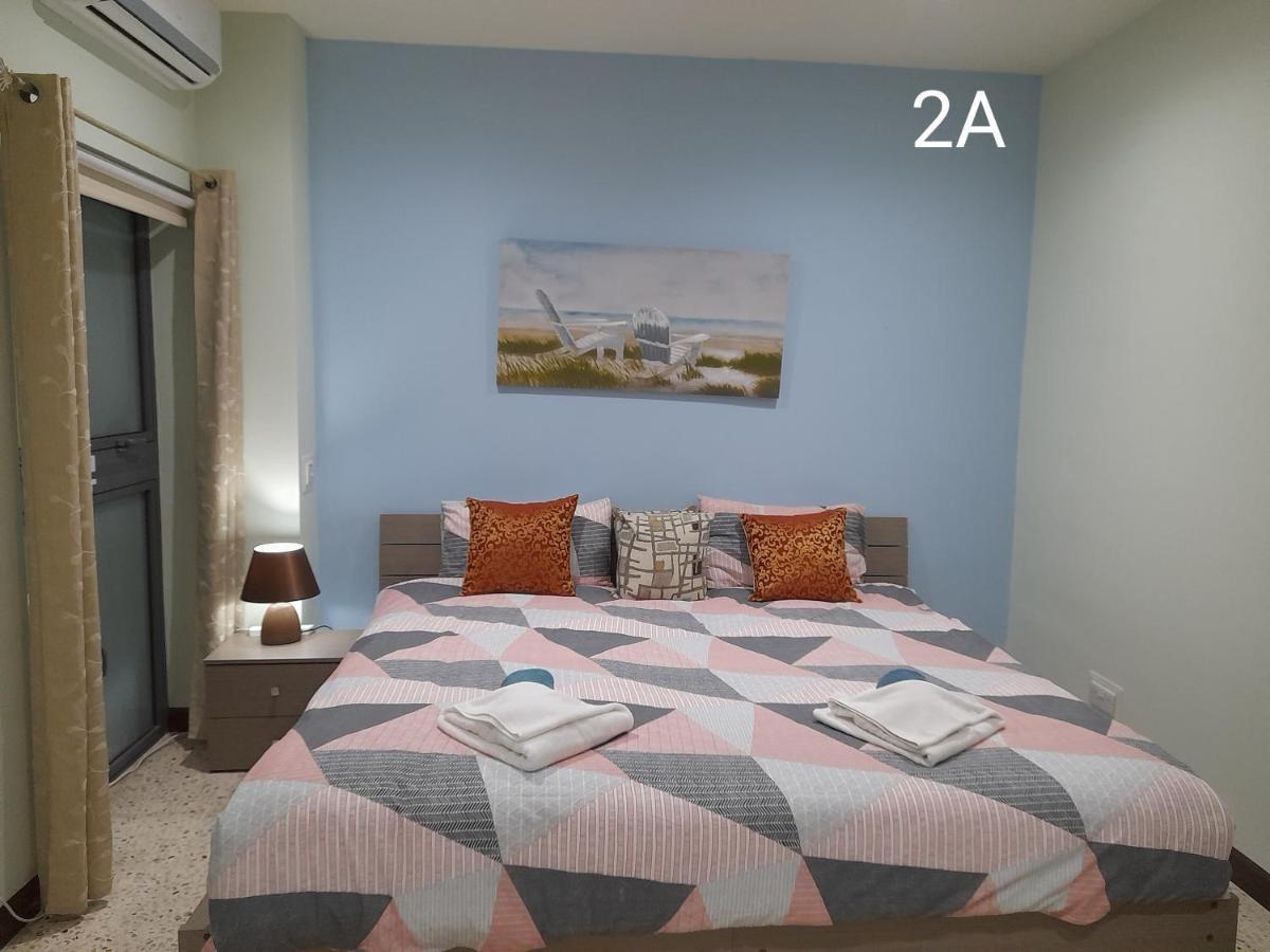 Seabreeze Holiday Guestrooms خليج سانت بول المظهر الخارجي الصورة