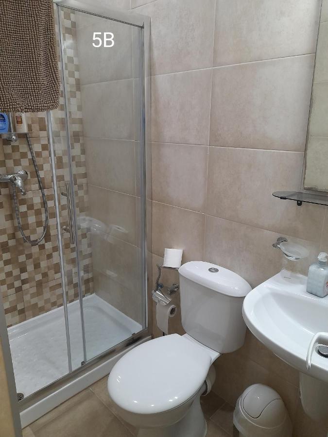 Seabreeze Holiday Guestrooms خليج سانت بول المظهر الخارجي الصورة
