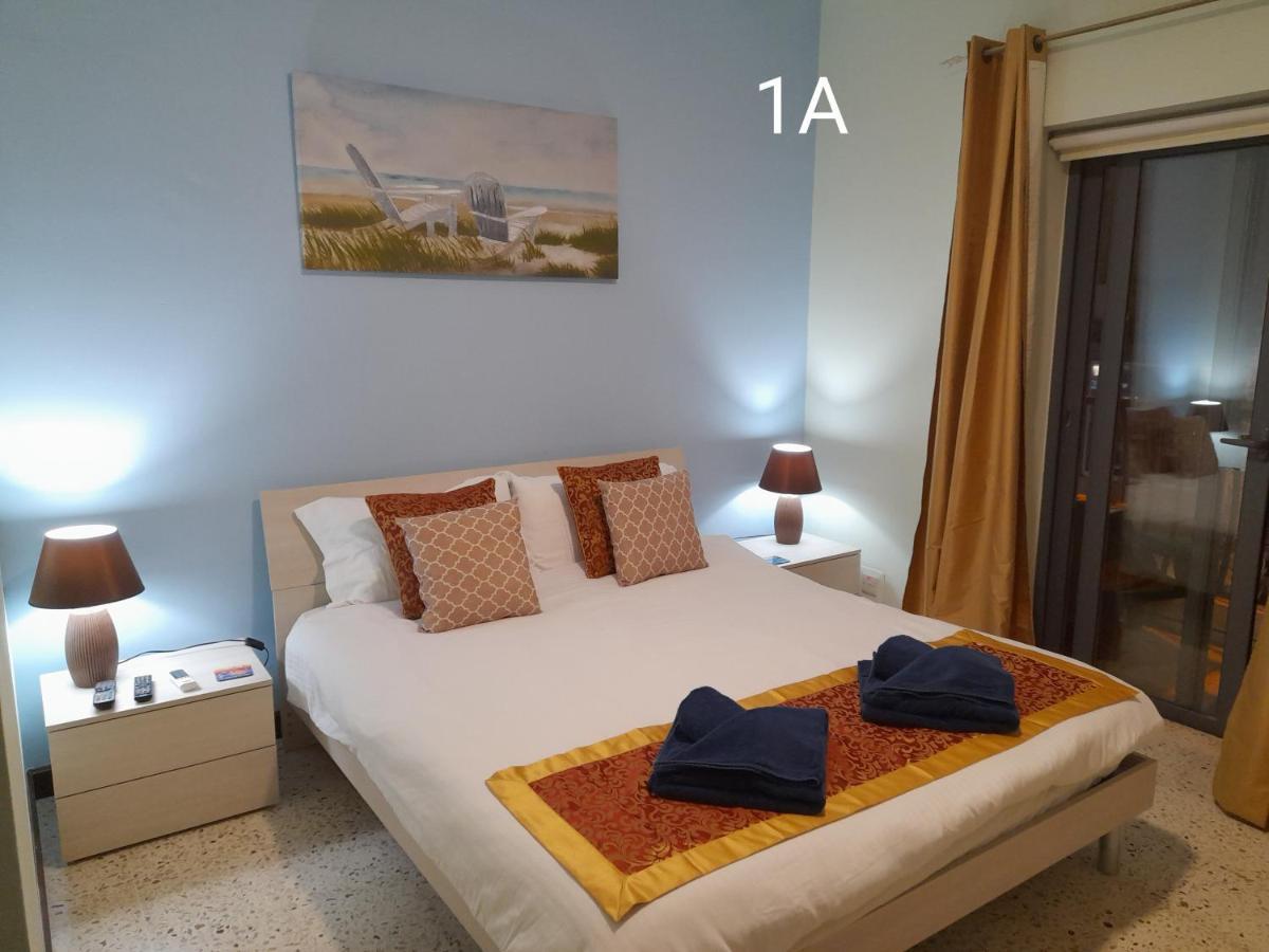 Seabreeze Holiday Guestrooms خليج سانت بول المظهر الخارجي الصورة