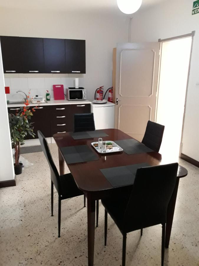 Seabreeze Holiday Guestrooms خليج سانت بول المظهر الخارجي الصورة